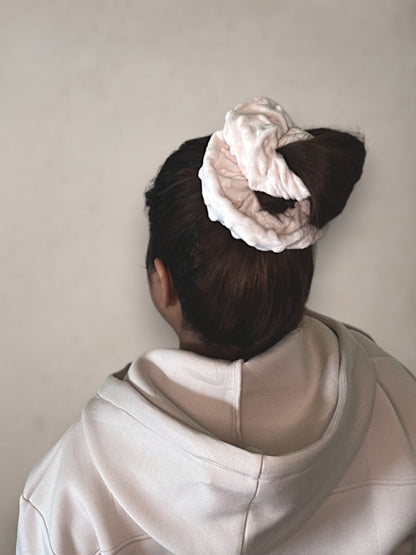 Aspen - Jumbo Scrunchie